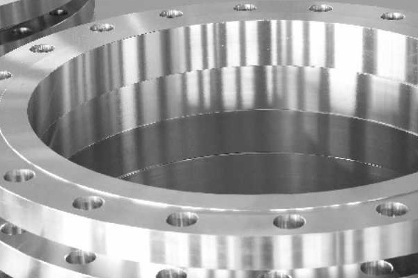 雙相(xiang)鋼鍛(duan)件(jian)中的雙相(xiang)鋼材料有(you)哪些特(te)點(dian)